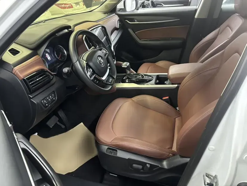 2018 Brilliance Auto V6 1.5T 150HP L4 7DCT,autocango,china used car exporter,china ev exporter,chinese used car exporter,chinese used ev exporter