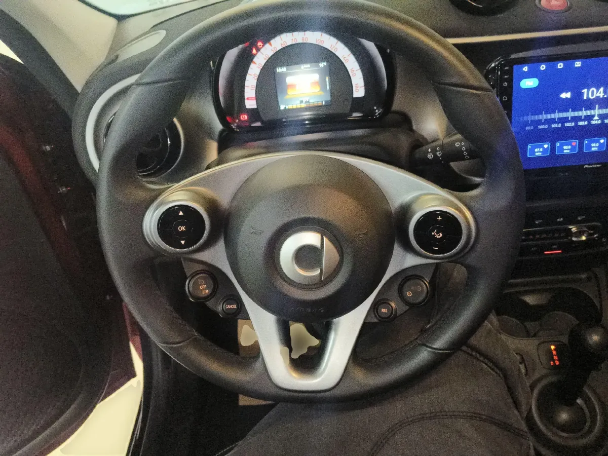 2018 Smart smart forfour 1.0L 71HP L3 6DCT,autocango,china used car exporter,china ev exporter,chinese used car exporter,chinese used ev exporter