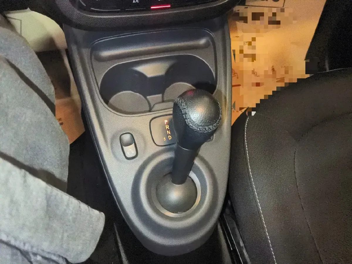 2018 Smart smart forfour 1.0L 71HP L3 6DCT,autocango,china used car exporter,china ev exporter,chinese used car exporter,chinese used ev exporter