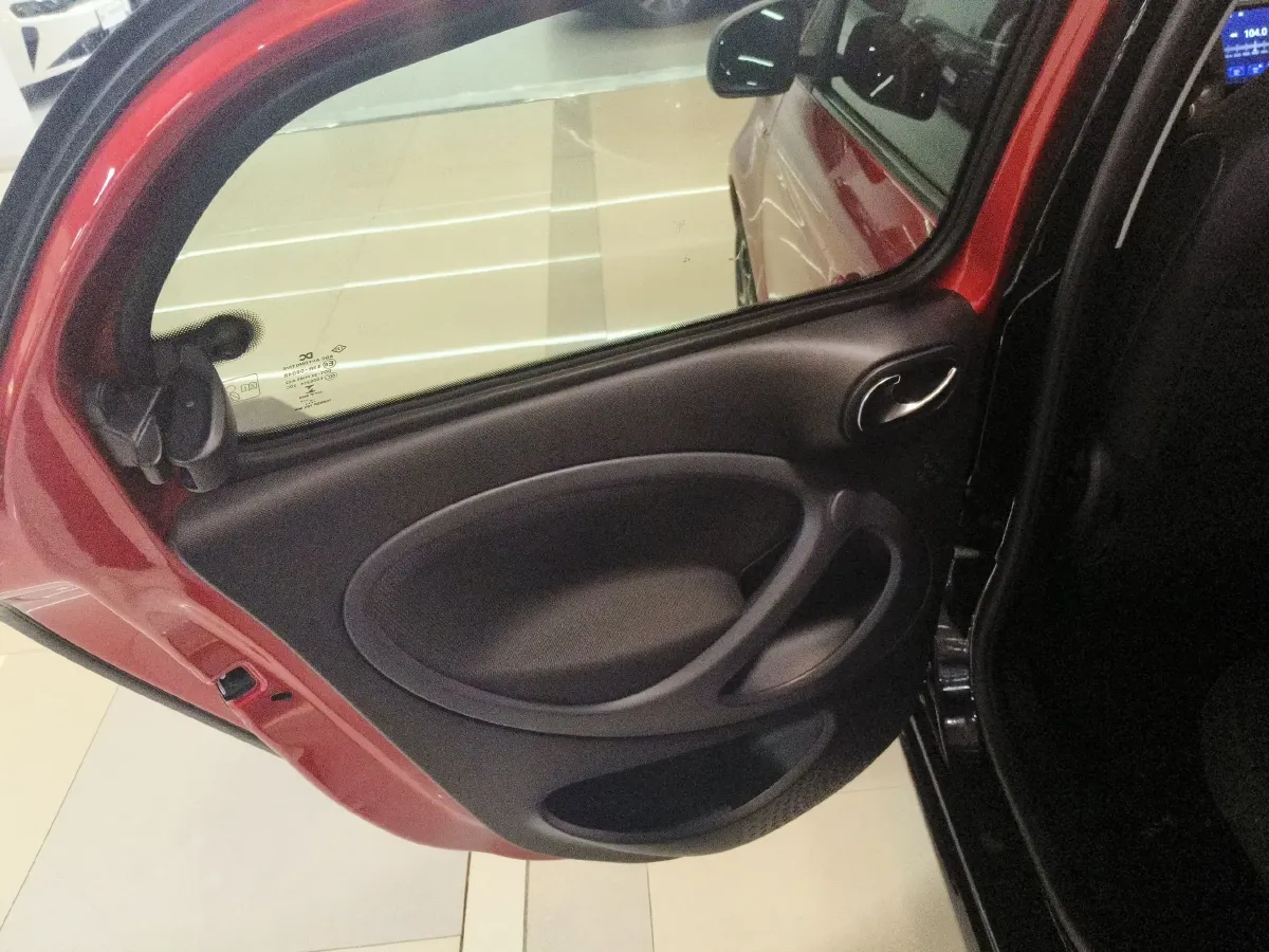 2018 Smart smart forfour 1.0L 71HP L3 6DCT,autocango,china used car exporter,china ev exporter,chinese used car exporter,chinese used ev exporter