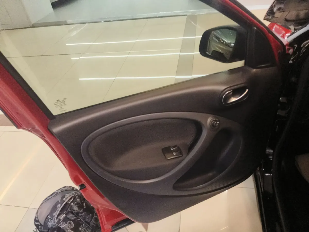 2018 Smart smart forfour 1.0L 71HP L3 6DCT,autocango,china used car exporter,china ev exporter,chinese used car exporter,chinese used ev exporter