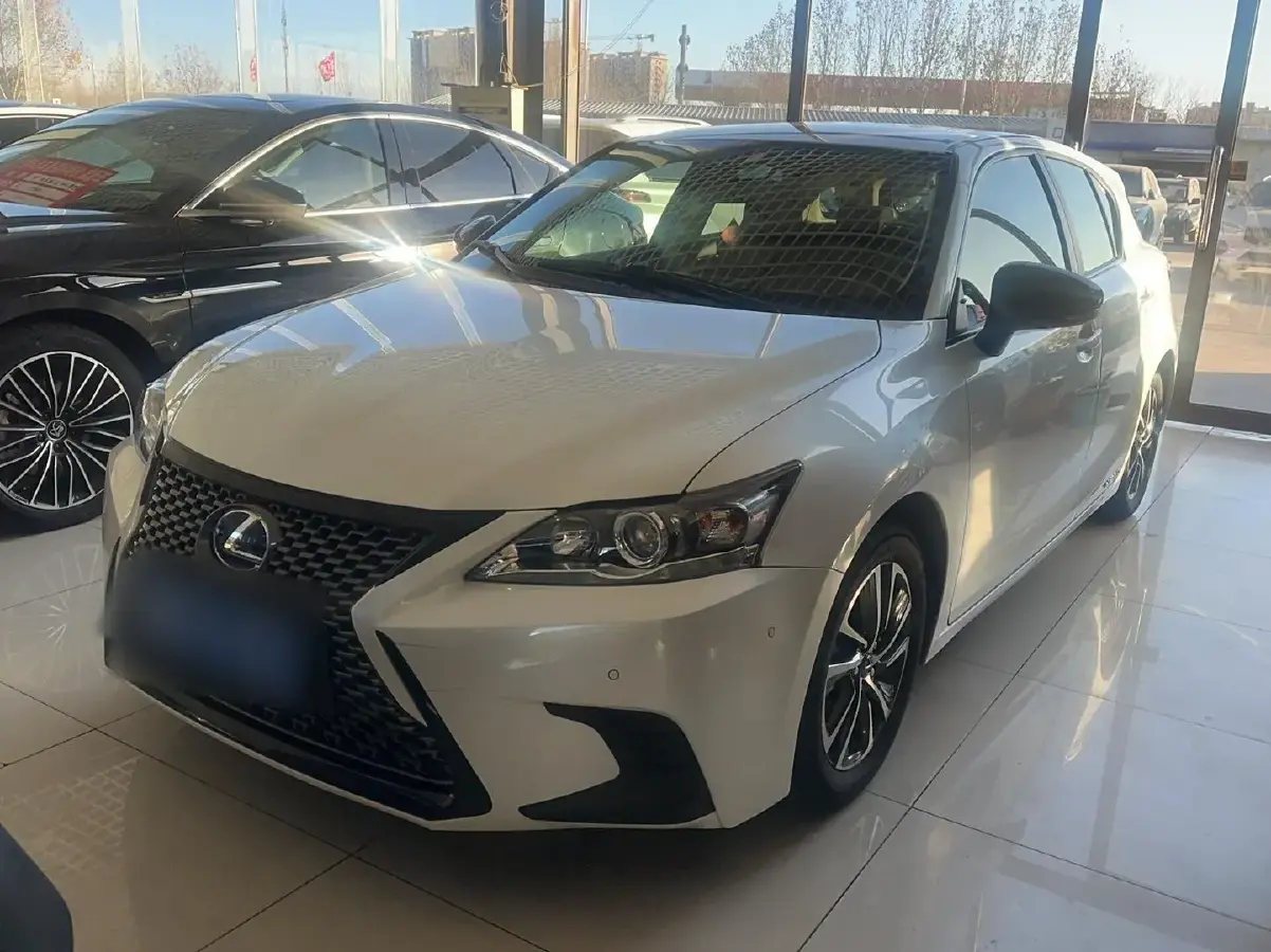 2020 Lexus CT 1.8L 99HP L4 E-CVT Hybrid