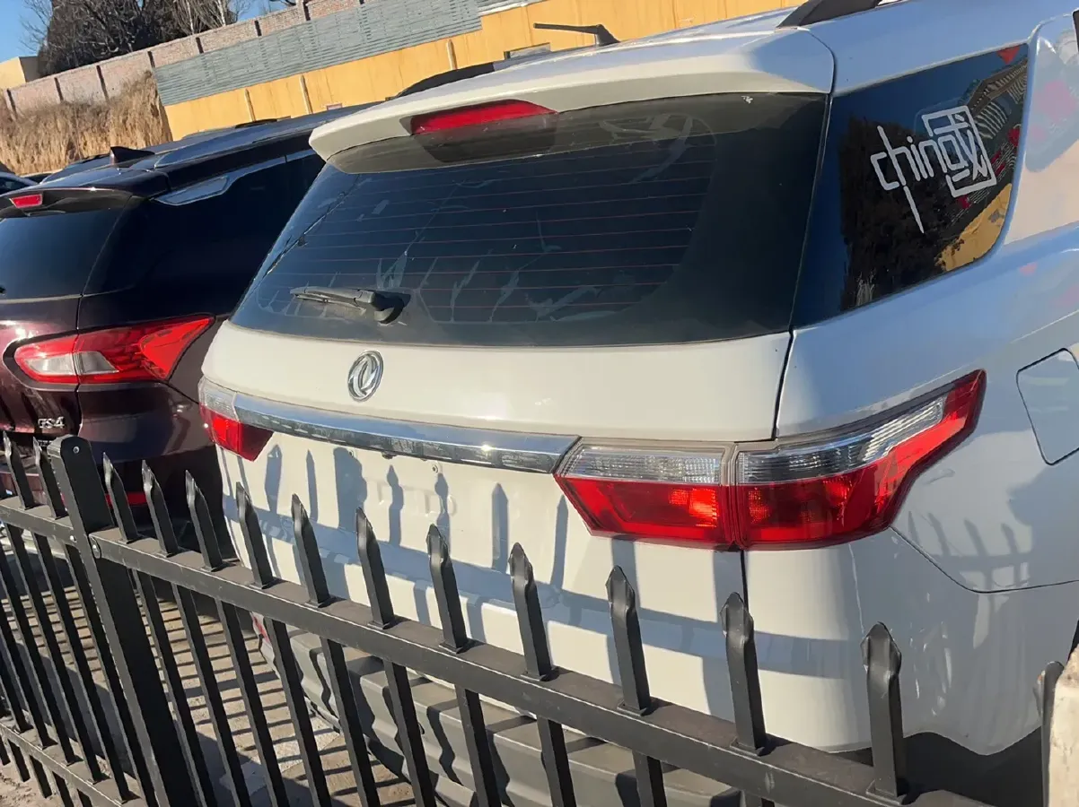 2019 DongFeng Fengon Fengon S560 1.8L 139HP L4 CVT,autocango,china used car exporter,china ev exporter,chinese used car exporter,chinese used ev exporter