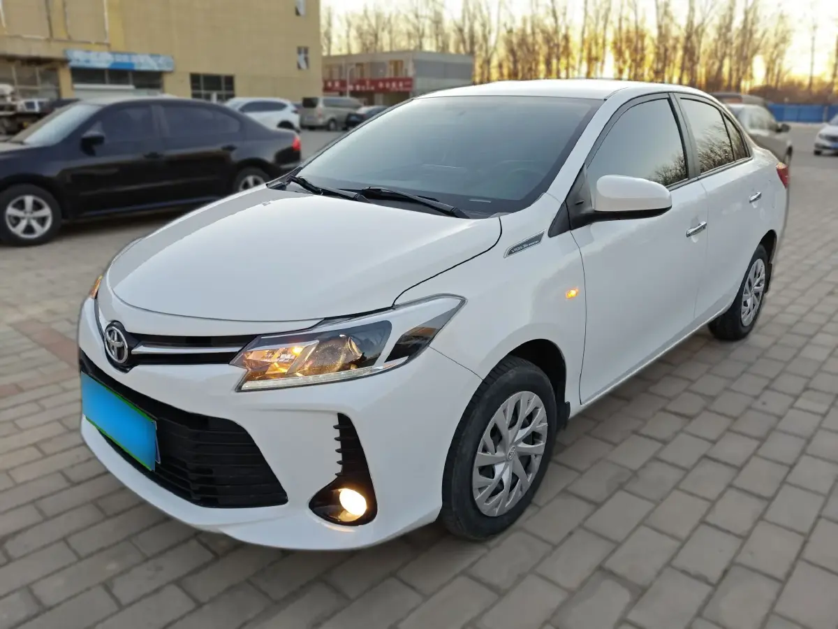 2022 Toyota Vios 1.5L 112HP L4 CVT