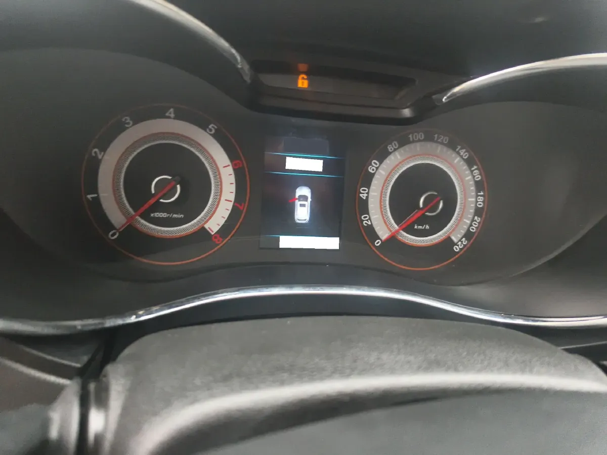 2017 Leopaard CS9 1.5L 113HP L4 5MT,autocango,china used car exporter,china ev exporter,chinese used car exporter,chinese used ev exporter