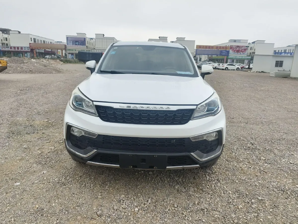 2017 Leopaard CS9 1.5L 113HP L4 5MT,autocango,china used car exporter,china ev exporter,chinese used car exporter,chinese used ev exporter