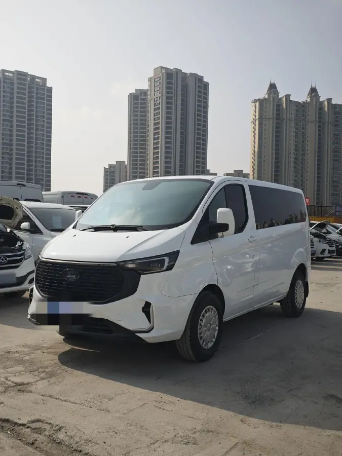 2023 Ford Transit 2.0T 143HP L4 5MT