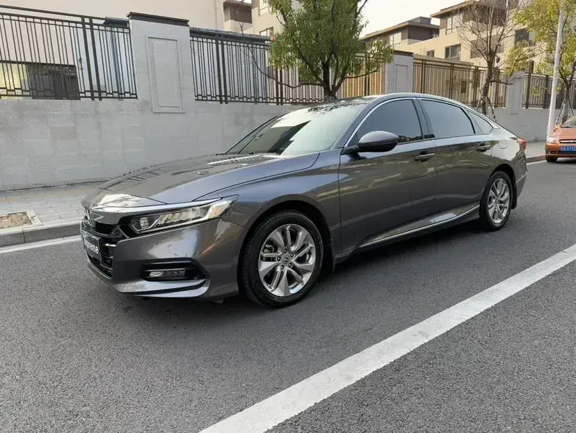 2018 Honda Accord 1.5T 194HP L4 CVT