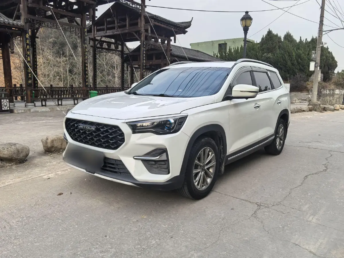 2020 Jetour X90 1.5T 156HP L4 6MT