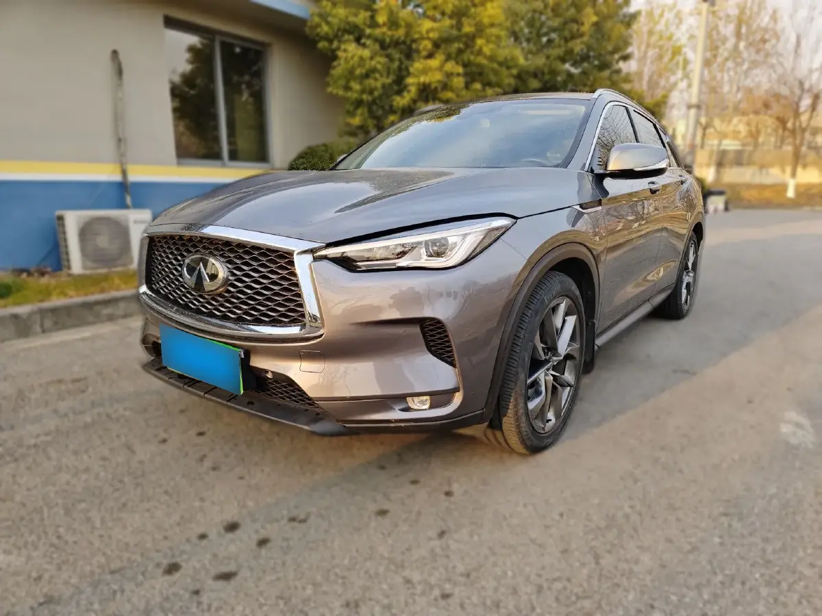 2018 Infiniti QX50 2.0T 272HP L4 CVT
