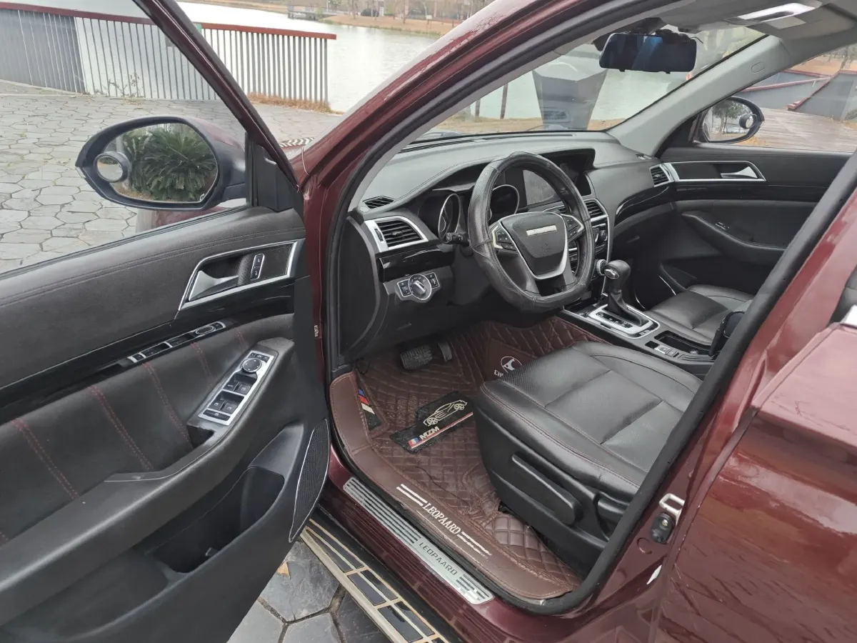 2017 Leopaard CS10 2.0T 177HP L4 6DCT,autocango,china used car exporter,china ev exporter,chinese used car exporter,chinese used ev exporter