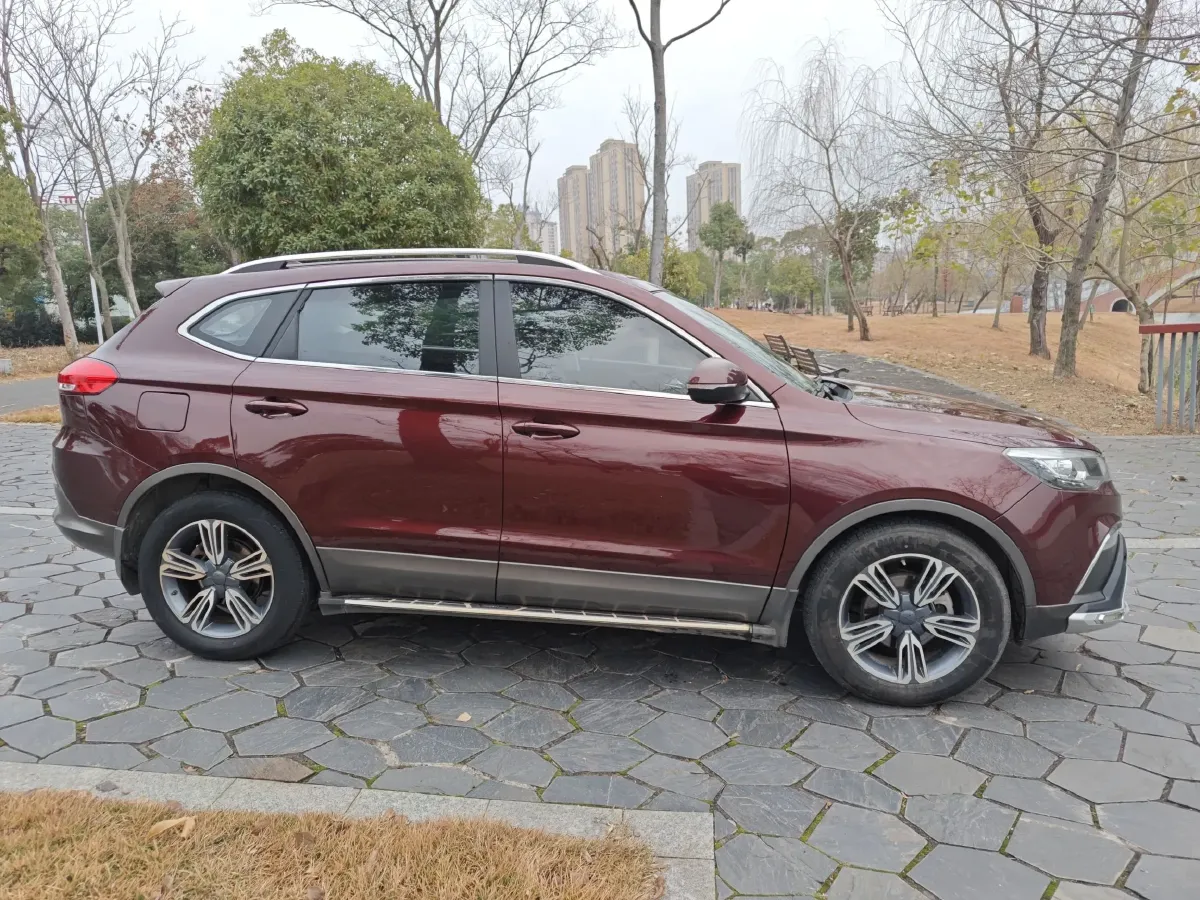 2017 Leopaard CS10 2.0T 177HP L4 6DCT,autocango,china used car exporter,china ev exporter,chinese used car exporter,chinese used ev exporter