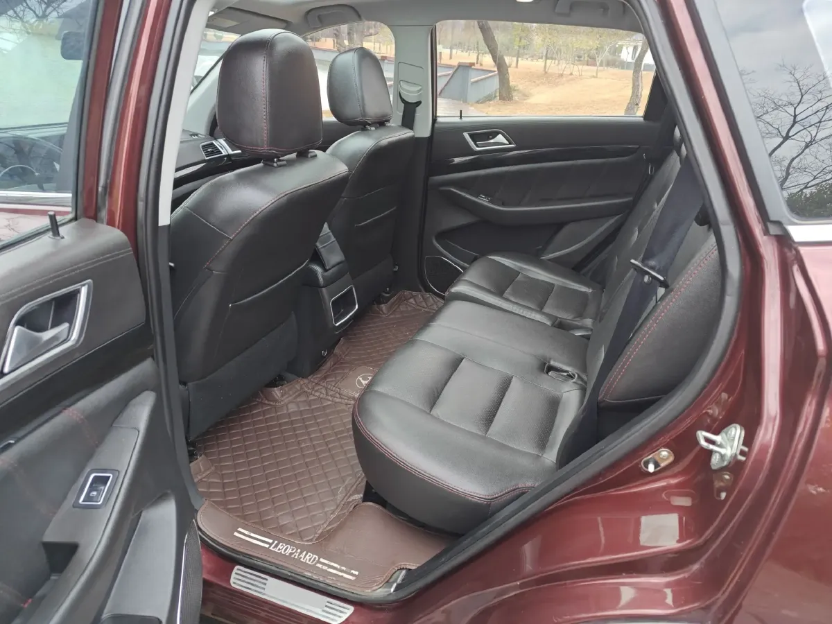 2017 Leopaard CS10 2.0T 177HP L4 6DCT,autocango,china used car exporter,china ev exporter,chinese used car exporter,chinese used ev exporter