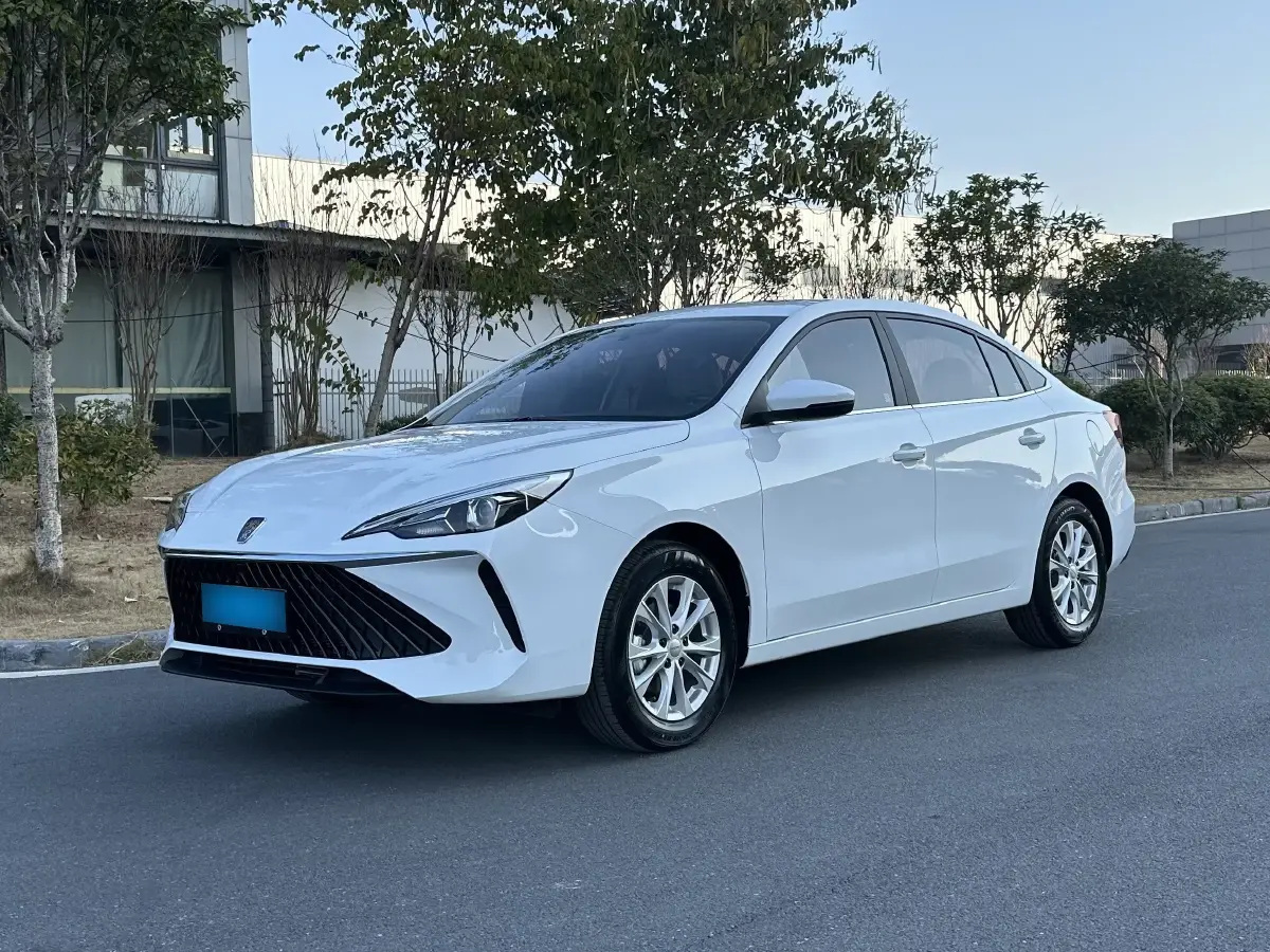 2024 Roewe i5 1.5L 129HP L4 CVT