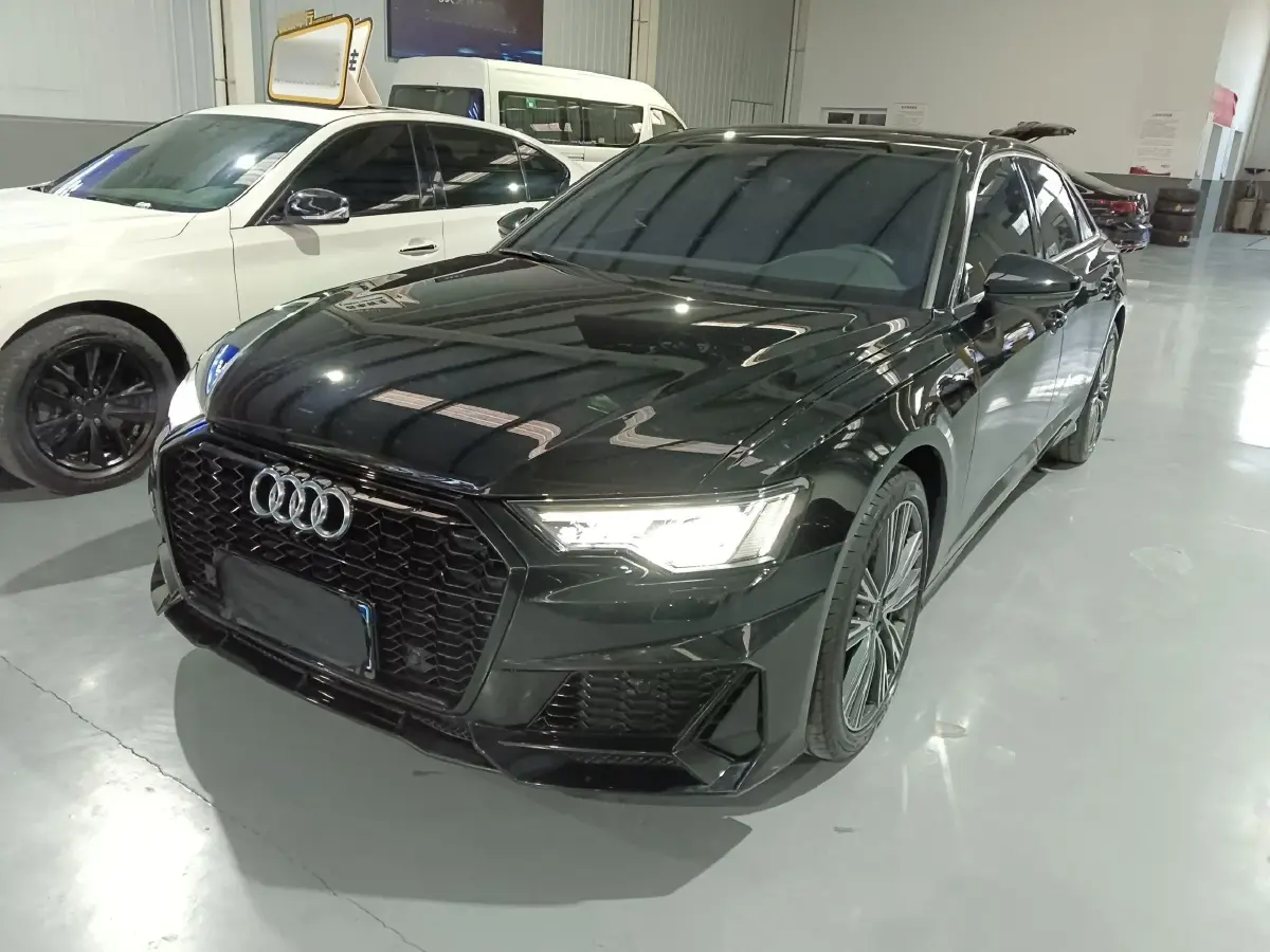 2023 Audi A6L 2.0T 190HP L4 7DCT