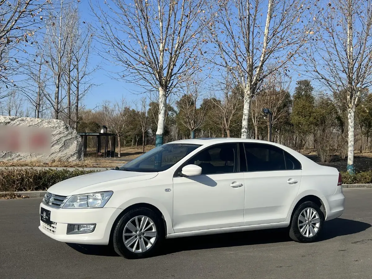 2015 Volkswagen Santana 1.6L 110HP L4 6AT