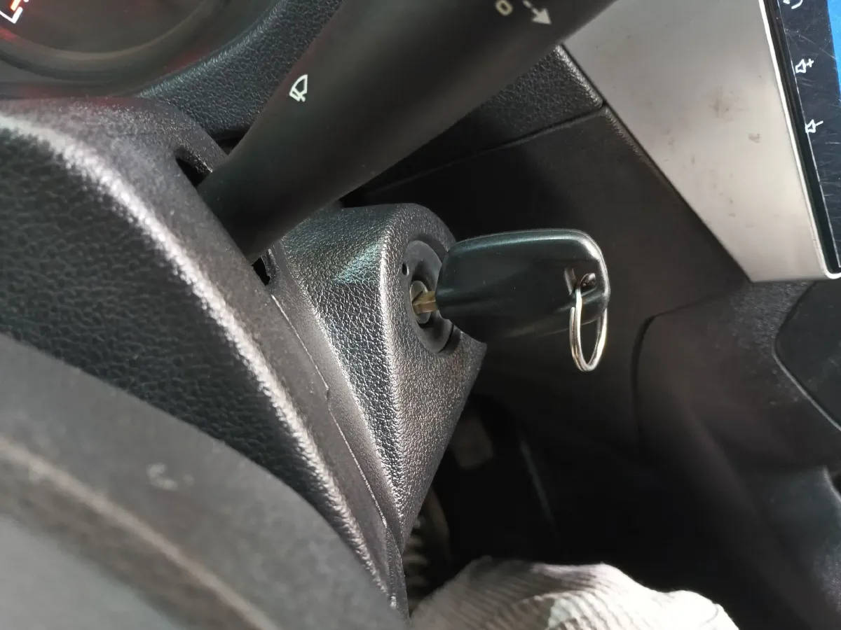 2014 Peugeot 301 1.6L 117HP L4 4AT,autocango,china used car exporter,china ev exporter,chinese used car exporter,chinese used ev exporter