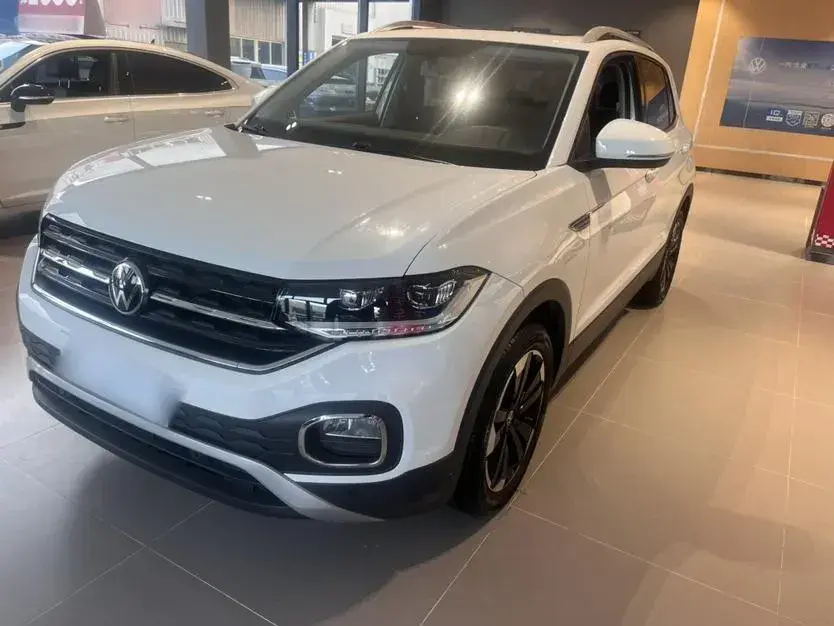 2021 Volkswagen Tacqua 1.5L 113HP L4 6AT