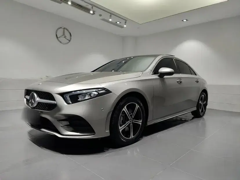 2022 Mercedes-Benz A Class 1.3T 163HP L4 7DCT