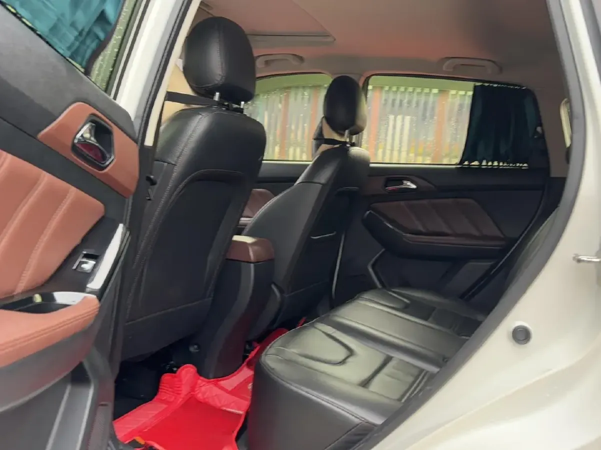 2016 BAIC ChangHe Q35 1.5L 116HP L4 5MT,autocango,china used car exporter,china ev exporter,chinese used car exporter,chinese used ev exporter