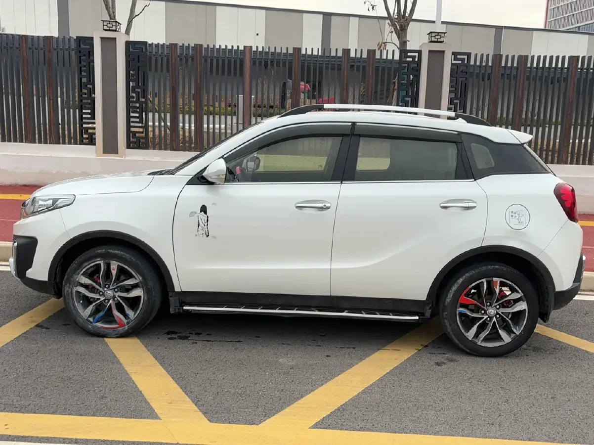 2016 BAIC ChangHe Q35 1.5L 116HP L4 5MT,autocango,china used car exporter,china ev exporter,chinese used car exporter,chinese used ev exporter