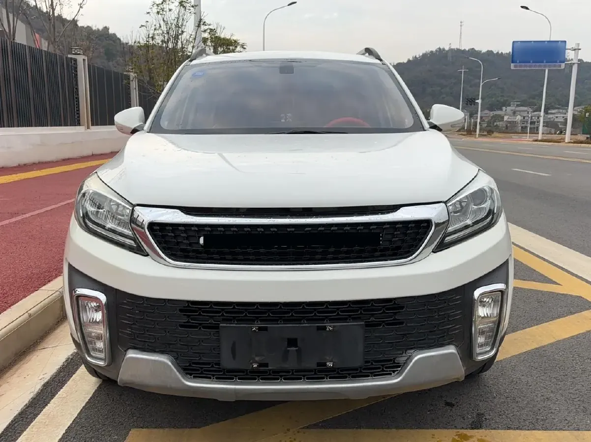 2016 BAIC ChangHe Q35 1.5L 116HP L4 5MT,autocango,china used car exporter,china ev exporter,chinese used car exporter,chinese used ev exporter