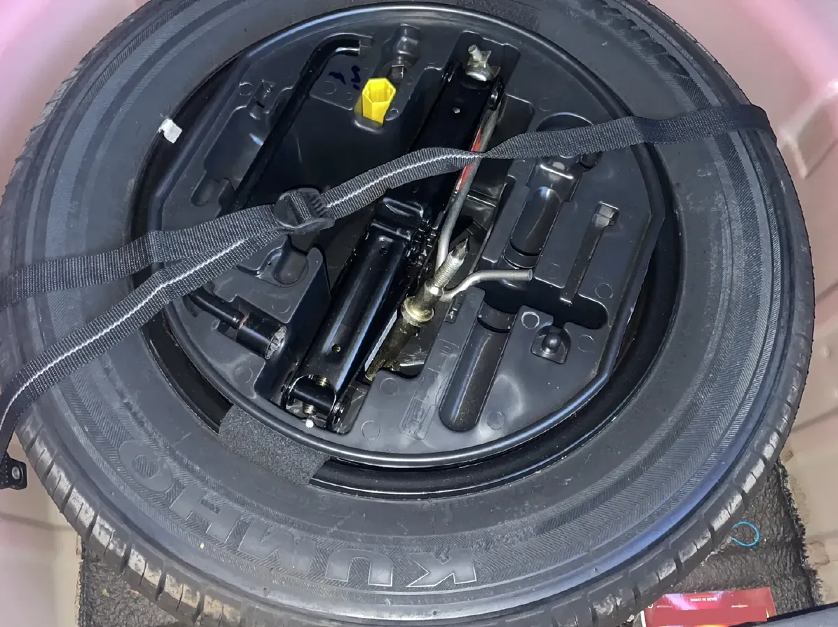 2013 Peugeot 307 1.6L 117HP L4 4AT,autocango,china used car exporter,china ev exporter,chinese used car exporter,chinese used ev exporter