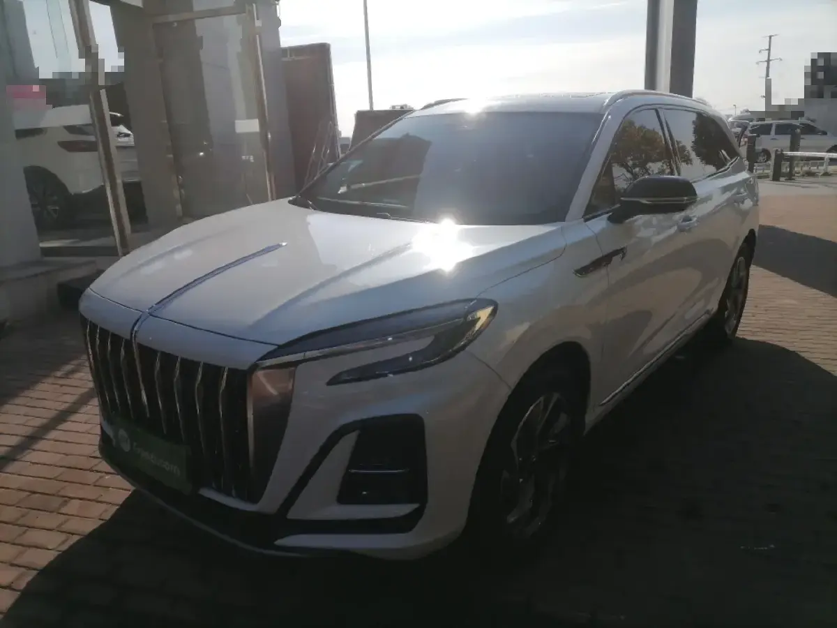 2023 HongQi HS3 2.0T 252HP L4 8AT