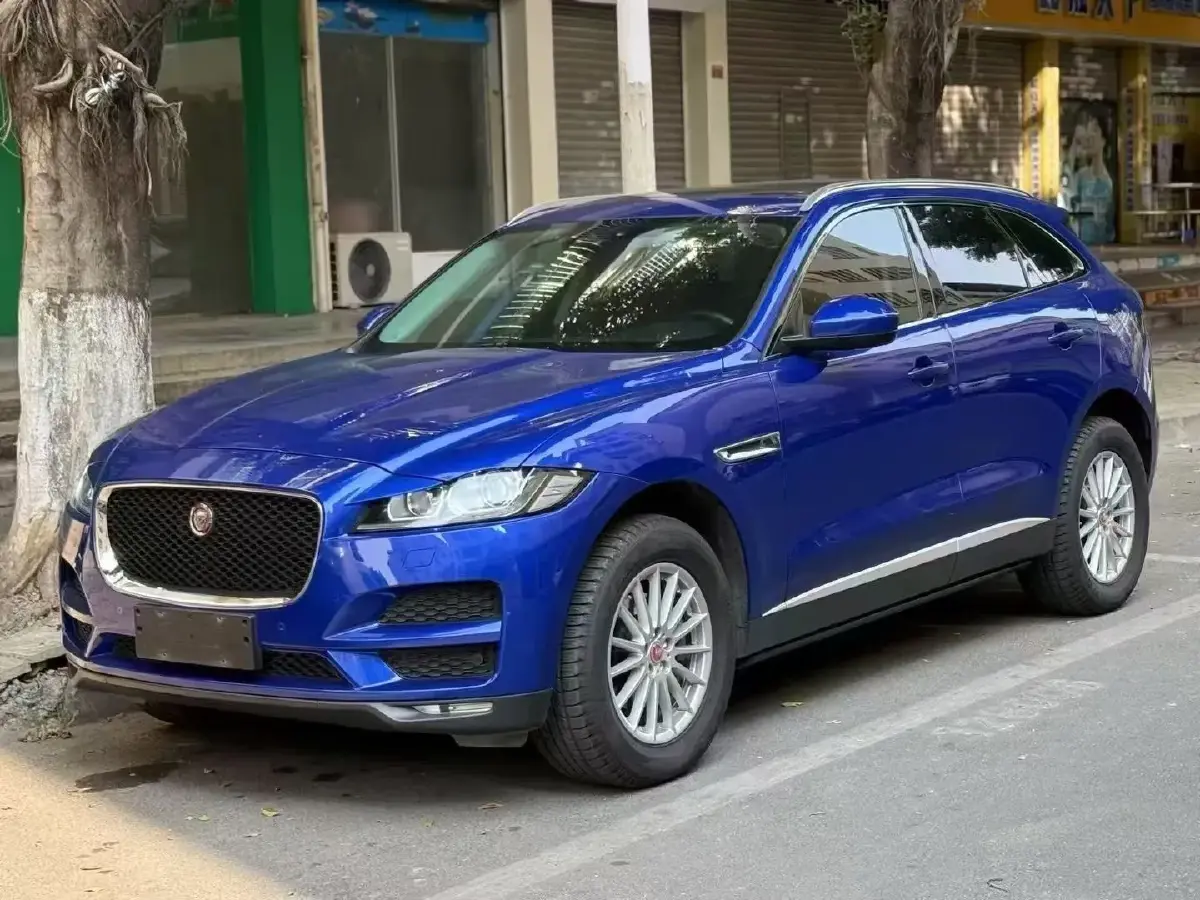 2018 Jaguar F-PACE 2.0T 250HP L4 8AT