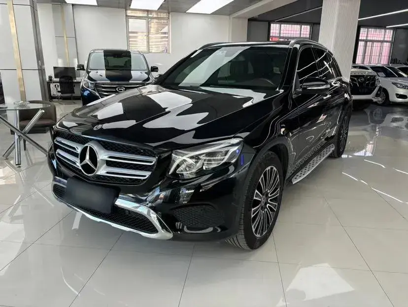 2019 Mercedes-Benz GLC Class 2.0T 184HP L4 9AT