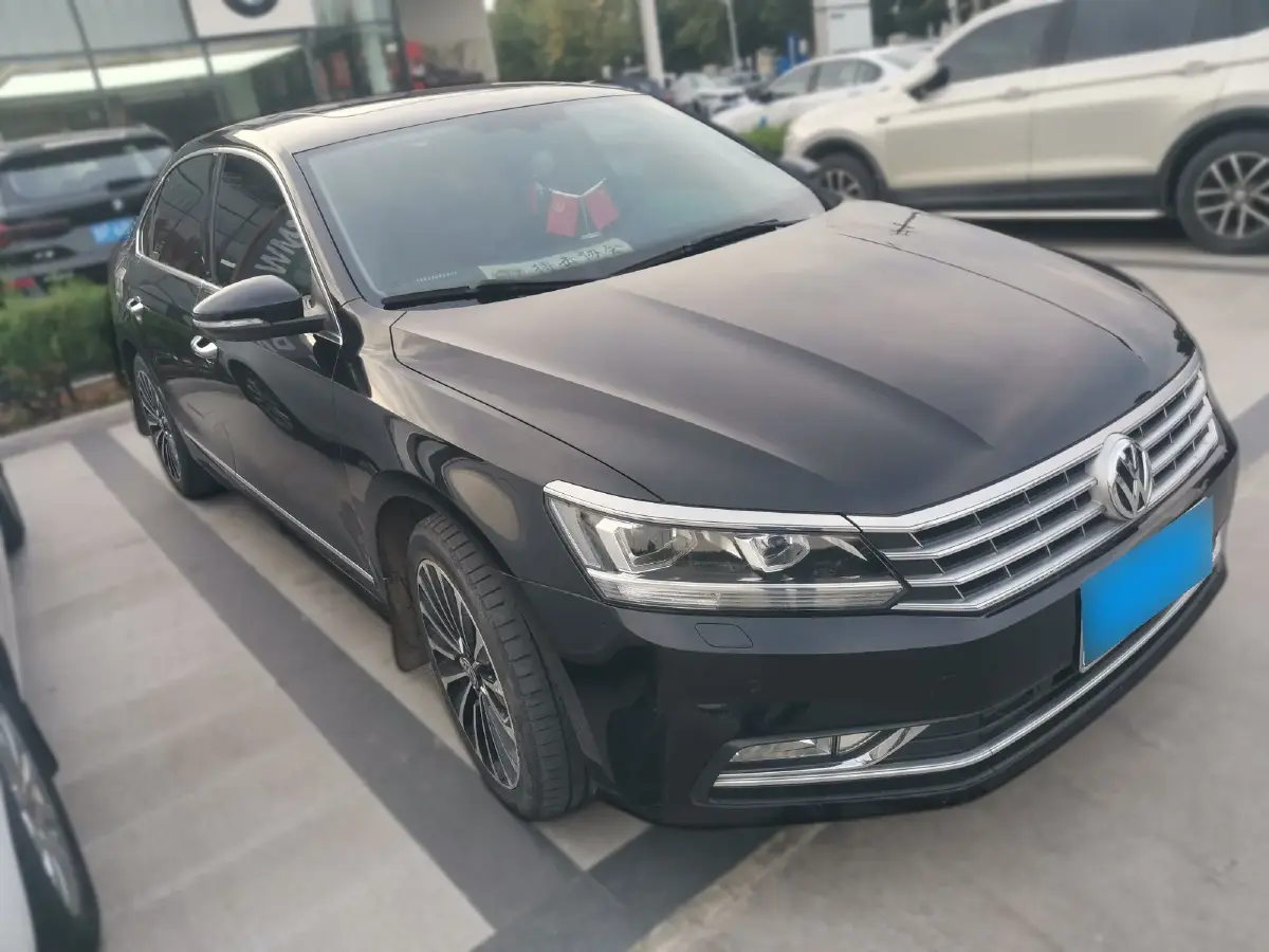 2016 Volkswagen Passat 1.8T 180HP L4 7DCT