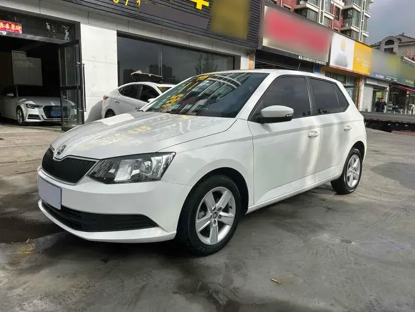 2017 Skoda Fabia 1.4L 90HP L4 6AT