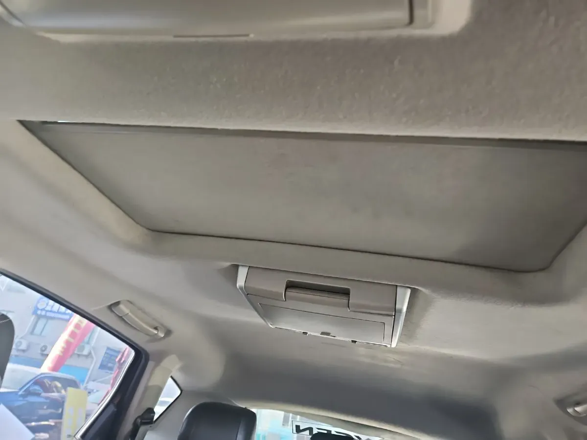 2012 Luxgen Grand7 SUV 2.2T 178HP L4 5AT,autocango,china used car exporter,china ev exporter,chinese used car exporter,chinese used ev exporter