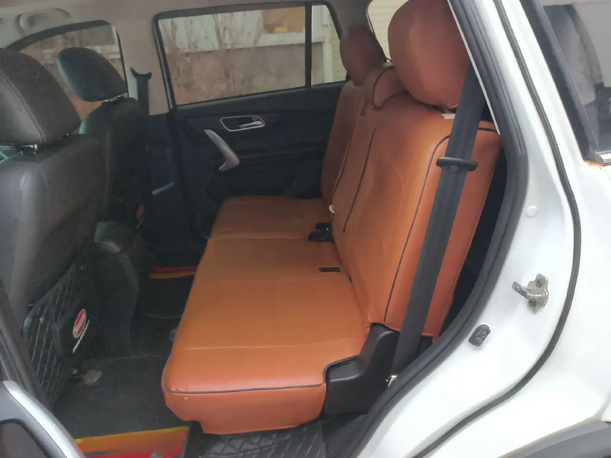 2016 SWM X7 1.5T 156HP L4 5MT,autocango,china used car exporter,china ev exporter,chinese used car exporter,chinese used ev exporter