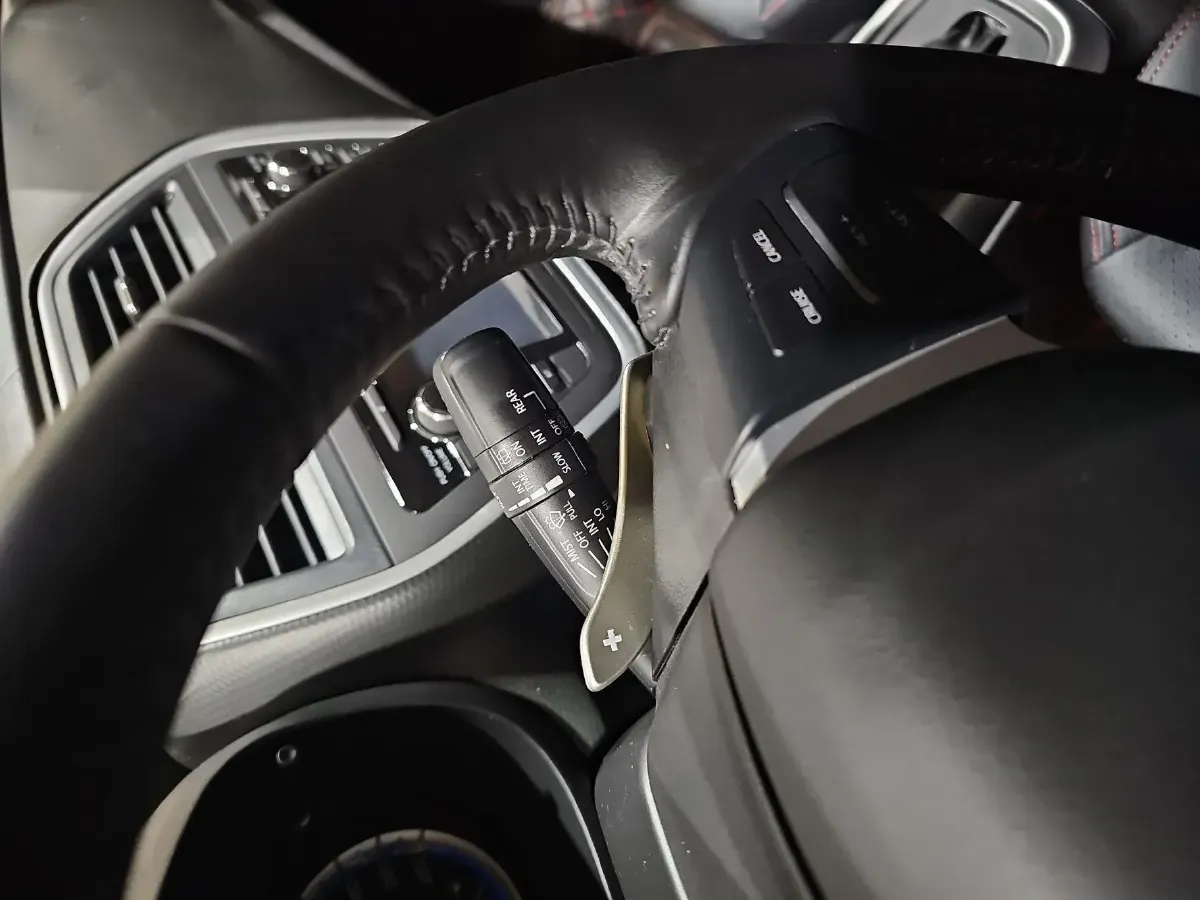 2015 Suzuki S-cross 1.6L 122HP L4 CVT,autocango,china used car exporter,china ev exporter,chinese used car exporter,chinese used ev exporter