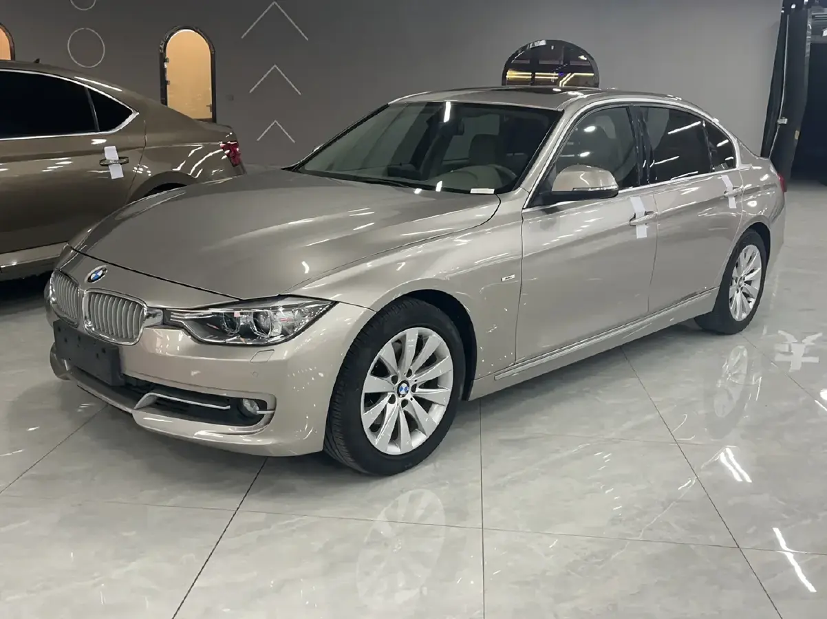 2014 BMW 3 Series 2.0T 184HP L4 8AT