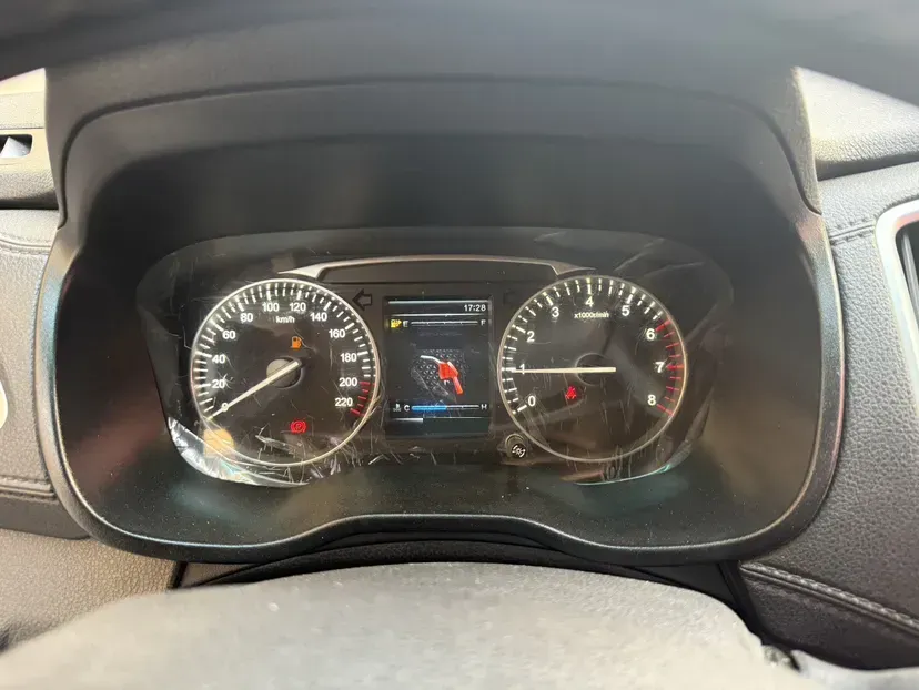 2016 SWM X7 1.5T 156HP L4 5MT,autocango,china used car exporter,china ev exporter,chinese used car exporter,chinese used ev exporter