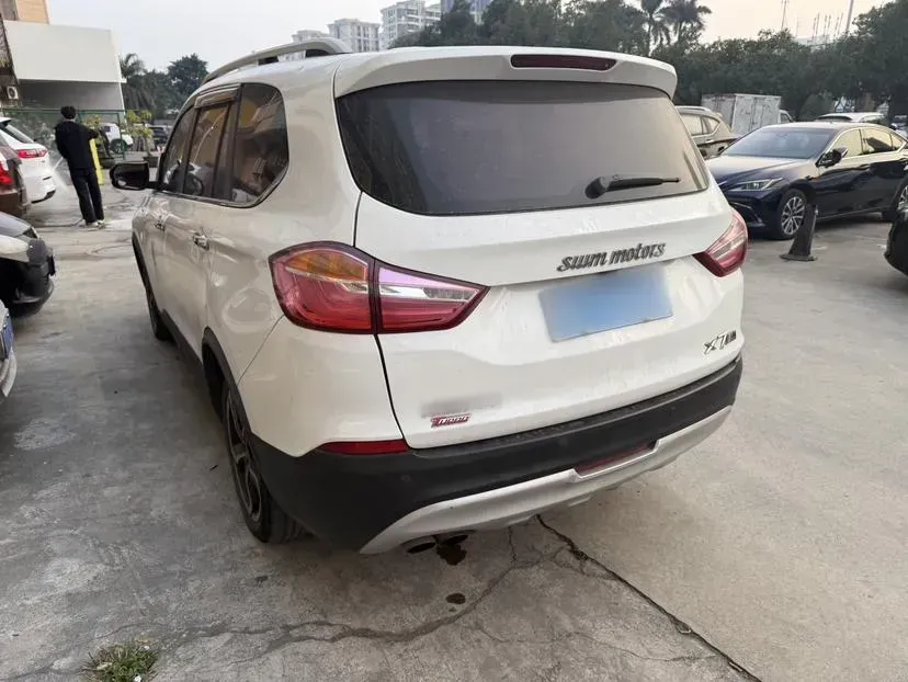 2016 SWM X7 1.5T 156HP L4 5MT,autocango,china used car exporter,china ev exporter,chinese used car exporter,chinese used ev exporter