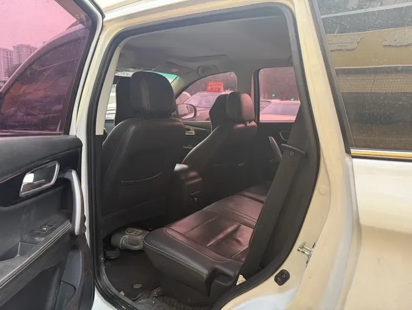 2016 SWM X7 1.5T 156HP L4 5MT,autocango,china used car exporter,china ev exporter,chinese used car exporter,chinese used ev exporter