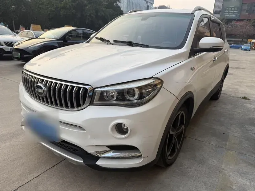 2016 SWM X7 1.5T 156HP L4 5MT,autocango,china used car exporter,china ev exporter,chinese used car exporter,chinese used ev exporter