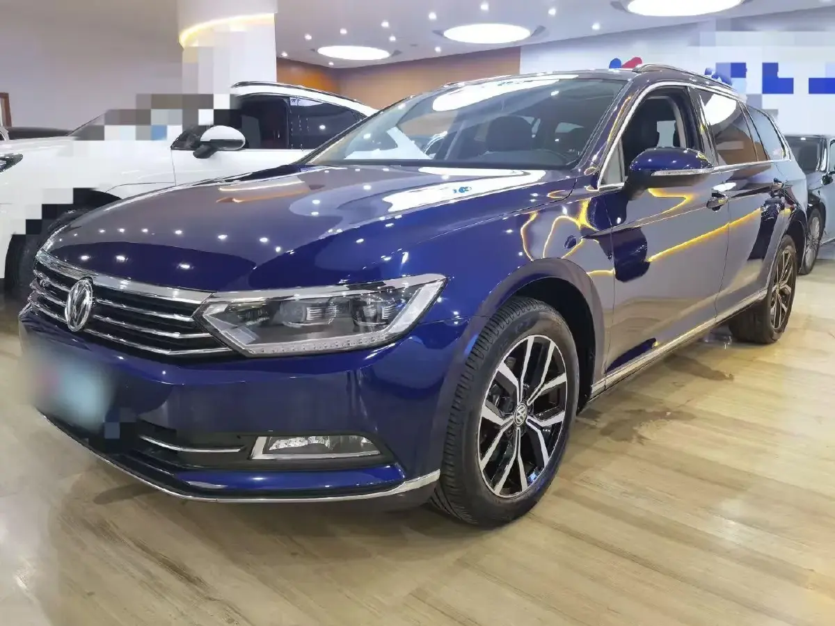 2018 Volkswagen Alltrack 2.0T 220HP L4 6DCT