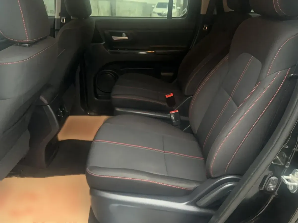 2018 ChangAn Oshan X70A 1.5L 107HP L4 5MT,autocango,china used car exporter,china ev exporter,chinese used car exporter,chinese used ev exporter