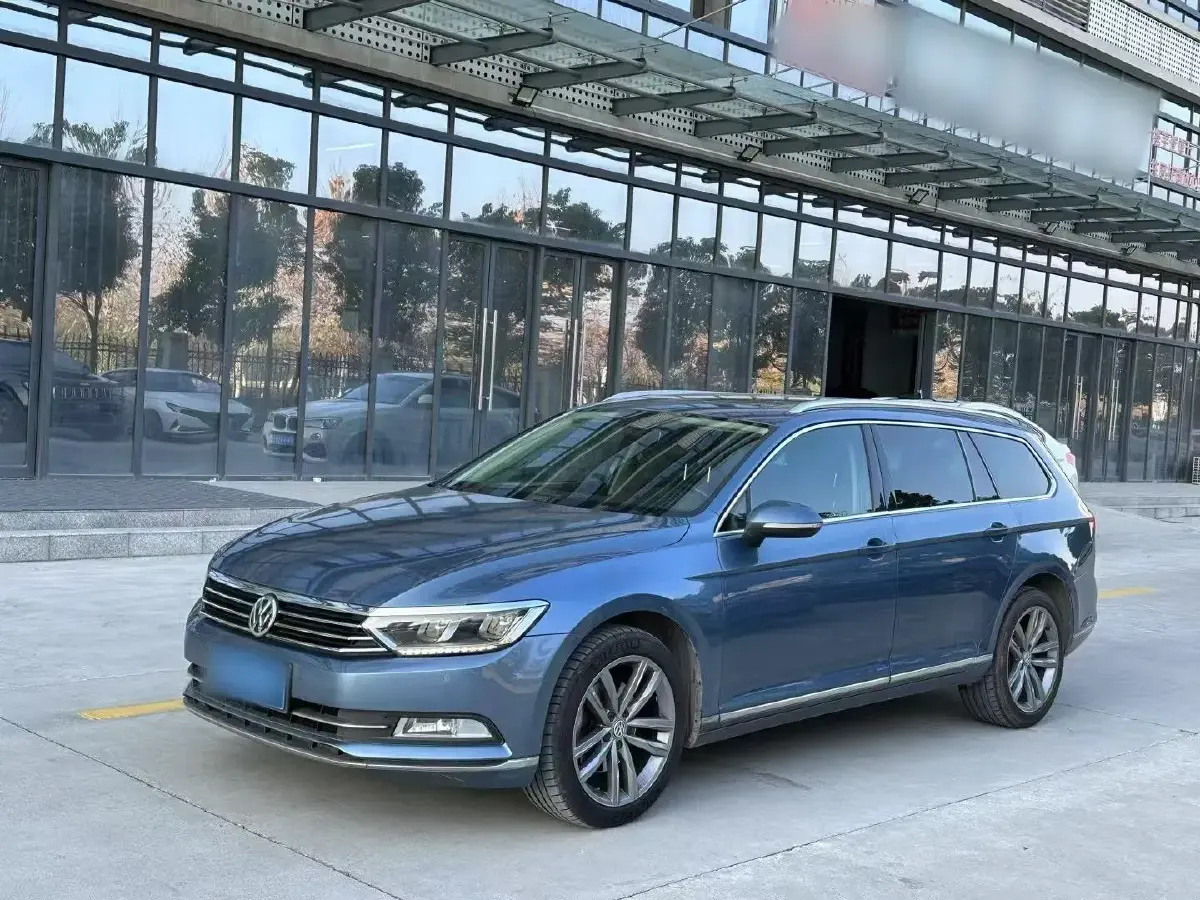 2017 Volkswagen Alltrack 2.0T 220HP L4 6DCT