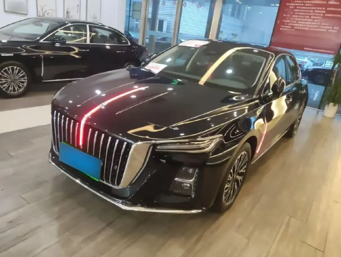 2024 HongQi H5 2.0T 224HP L4 8AT