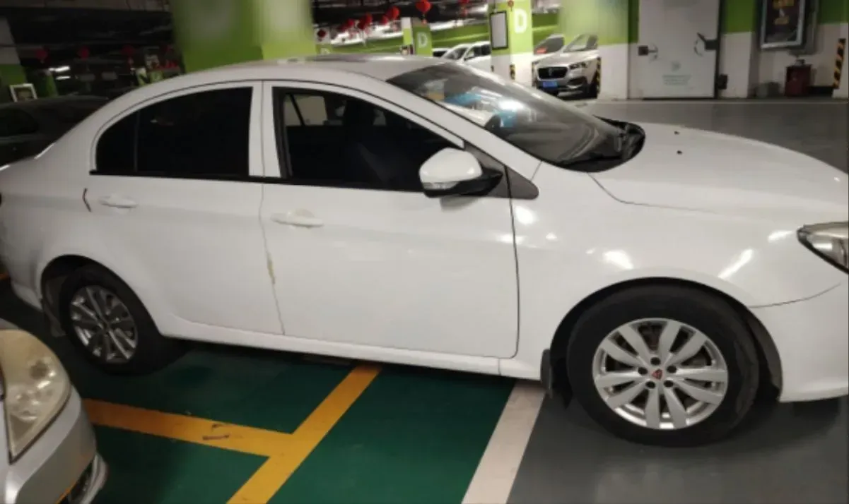 2015 Roewe 350 1.5L 109HP L4 5MT,autocango,china used car exporter,china ev exporter,chinese used car exporter,chinese used ev exporter