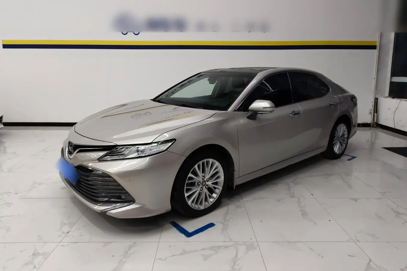 2018 Toyota Camry 2.5L 209HP L4 8AT