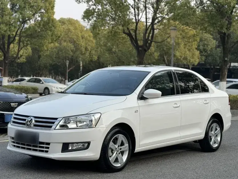 2015 Volkswagen Santana 1.6L 110HP L4 6AT