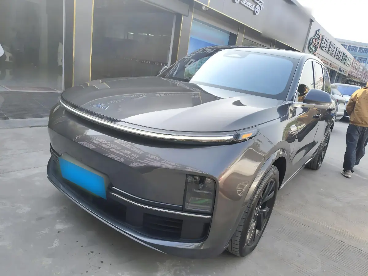 2023 Li L8 Range Extended 154HP REEV 40.9KWH