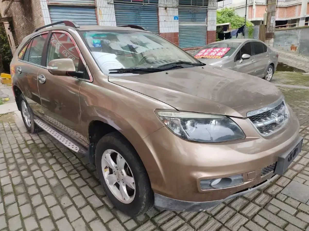 2013 BYD S6 2.0L 140HP L4 5MT,autocango,china used car exporter,china ev exporter,chinese used car exporter,chinese used ev exporter