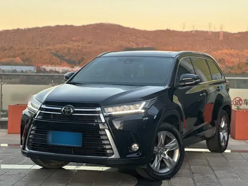 2018 Toyota Highlander 2.0T 220HP L4 6AT